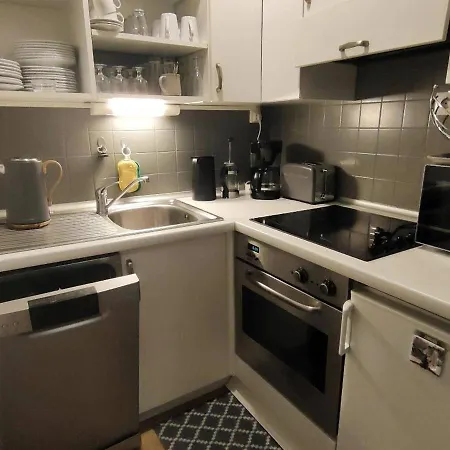 T2 à Pour 2 Personnes - Fr-1-234-306